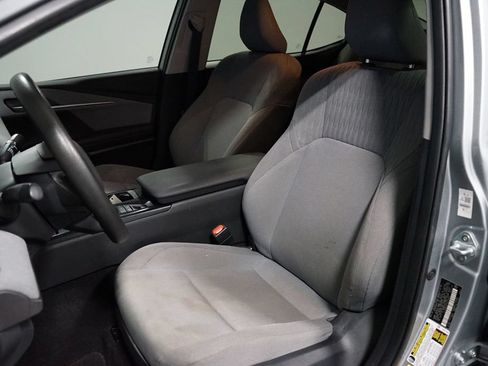 Used 2025 Toyota Camry LE w/ Convenience Package FWD image 27