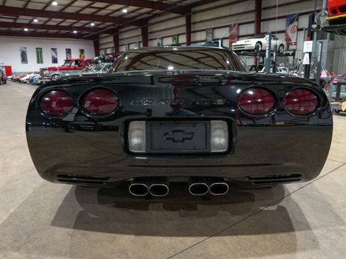 Used 1998 Chevrolet Corvette Coupe w/ Memory Pkg RWD image 7