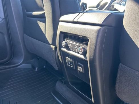 Used 2023 Chevrolet Traverse High Country image 20