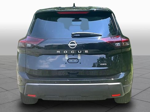 Used 2026 Nissan Rogue SV AWD/4WD image 5