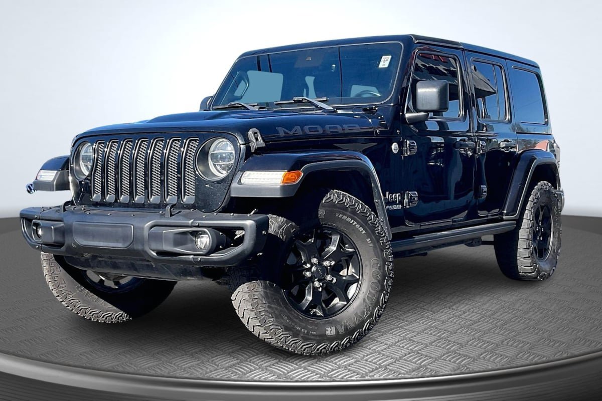 Used 2019 Jeep Wrangler Unlimited Sahara w/ Quick Order Package 24M Moab AWD/4WD image 11