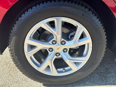 Used 2020 Chevrolet Equinox Premier FWD image 17