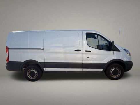 Used 2018 Ford Transit 250 130 Low Roof RWD image 6