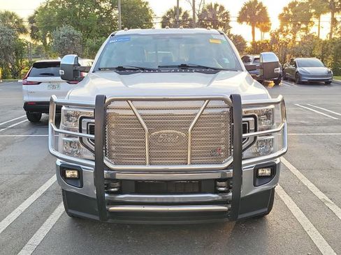Used 2020 Ford F350 Lariat w/ Chrome Package AWD/4WD image 2