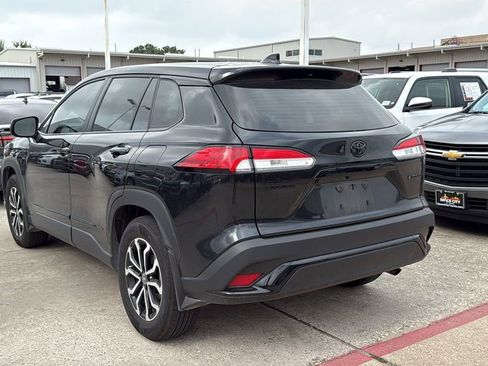 Used 2025 Toyota Corolla Cross AWD Hybrid image 4