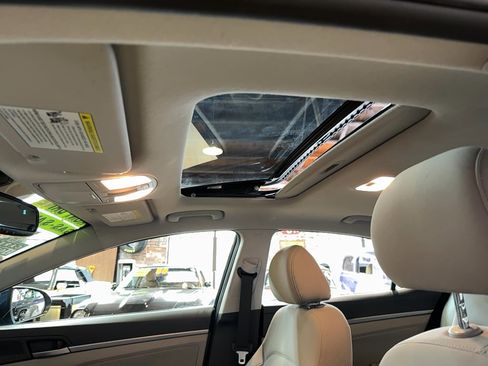 Used 2018 Hyundai Elantra Value Edition image 14