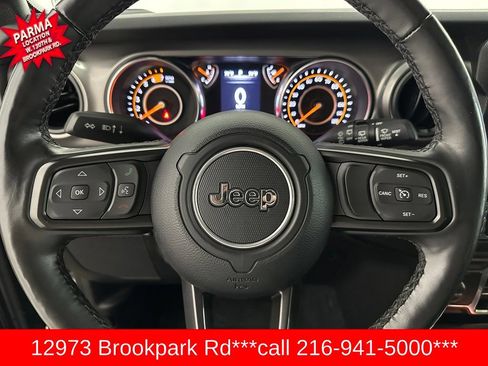 Used 2023 Jeep Wrangler Unlimited Sport AWD/4WD image 11