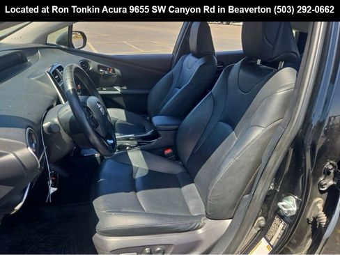 Used 2019 Toyota Prius XLE image 7