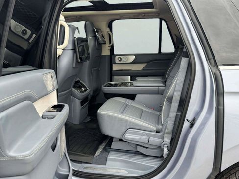 Used 2019 Lincoln Navigator L Black Label AWD/4WD image 38