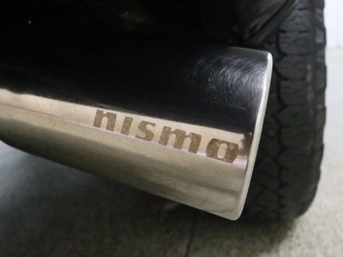 Used 2015 Nissan Titan SV w/ SV Value Truck Package AWD/4WD image 25