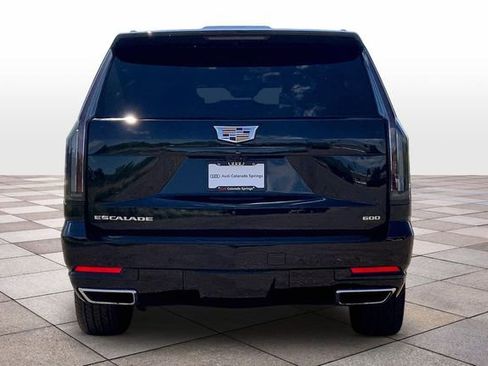 Used 2025 Cadillac Escalade ESV Premium Luxury w/ Touring Package AWD/4WD image 4