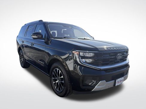 Certified 2025 Ford Expedition Platinum image 4