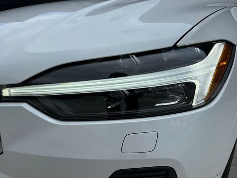 Used 2023 Volvo XC60 T8 Ultimate image 13