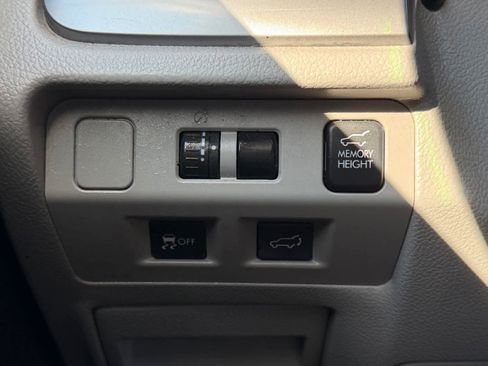 Used 2015 Subaru Forester 2.5i Limited image 18