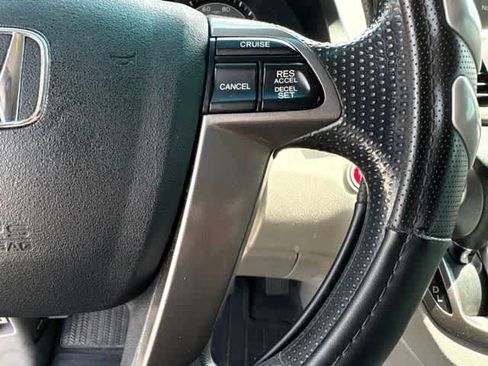 Used 2016 Honda Odyssey SE image 13