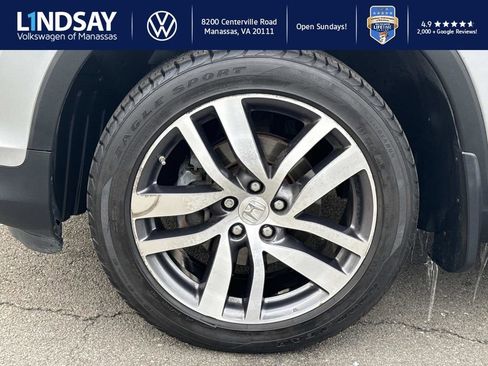 Used 2018 Honda Pilot Touring image 7