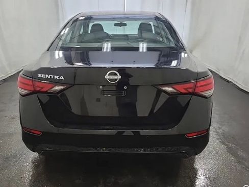 Used 2024 Nissan Sentra S image 3