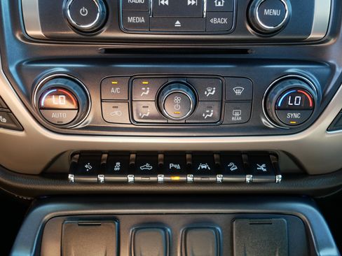 Used 2018 GMC Sierra 1500 Denali w/ Denali Ultimate Package AWD/4WD image 23