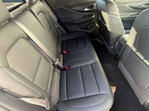 Used 2025 Buick Envista Sport Touring FWD image 32