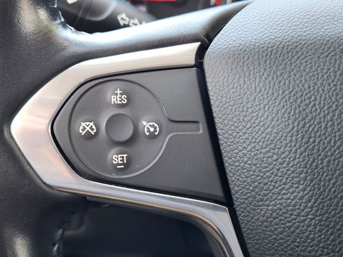 Used 2021 Chevrolet Traverse LT FWD image 22