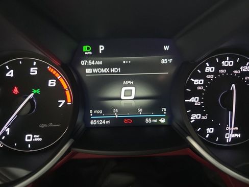 Used 2019 Alfa Romeo Giulia Ti Sport w/ Quick Order Package 22U Sport image 10