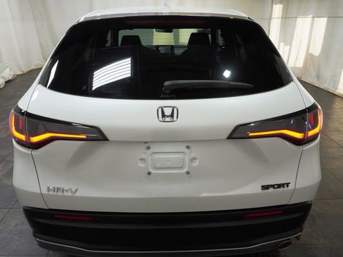 Used 2024 Honda HR-V Sport image 4