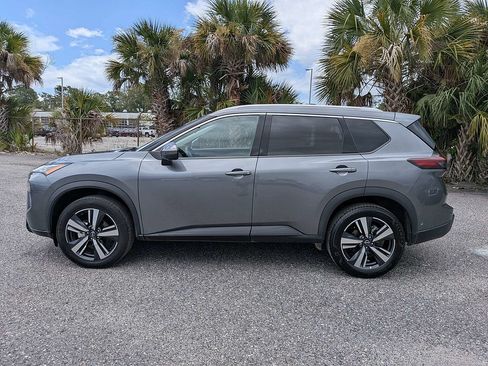 Used 2026 Nissan Rogue SL FWD image 6