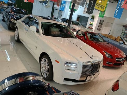 Used 2011 Rolls-Royce Ghost RWD image 5