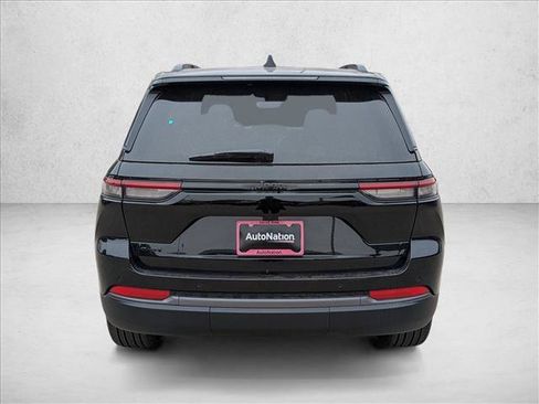 New 2026 Jeep Grand Cherokee Limited w/ Limited Altitude Package AWD/4WD image 7