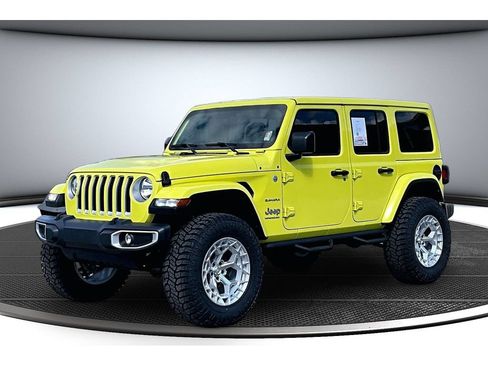 Used 2023 Jeep Wrangler Unlimited Sahara AWD/4WD image 16