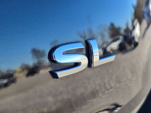 Used 2022 Nissan Rogue SL w/ SL Premium Package image 15