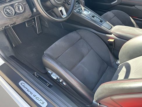 Used 2017 Porsche 911 Carrera 4 GTS image 19