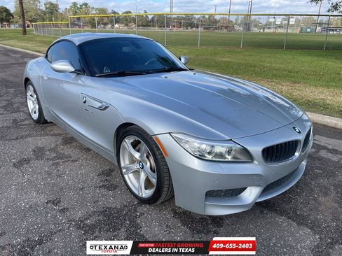 Used 2016 BMW Z4 sDrive28i image 1