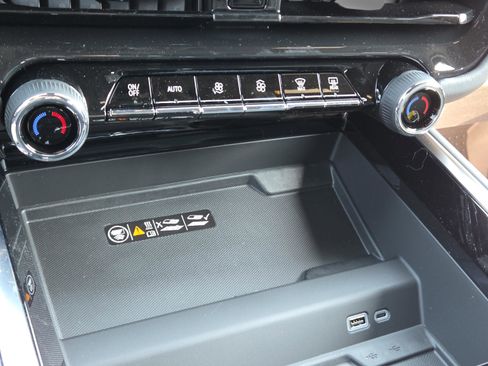 New 2026 Chevrolet Tahoe Premier image 24