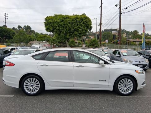 Used 2016 Ford Fusion SE FWD image 7