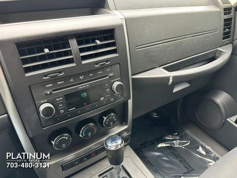 Used 2009 Jeep Liberty Sport w/ Popular Equipment Group AWD/4WD image 10
