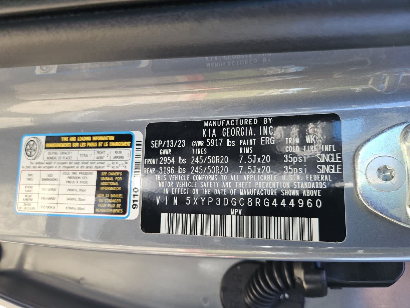 Certified 2024 Kia Telluride EX w/ EX Captain's Chair Package AWD/4WD image 33
