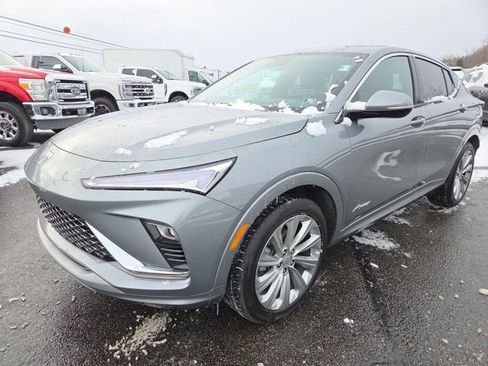 Used 2024 Buick Envista Avenir image 2