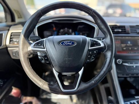 Used 2014 Ford Fusion SE w/ Equipment Group 502A FWD image 29