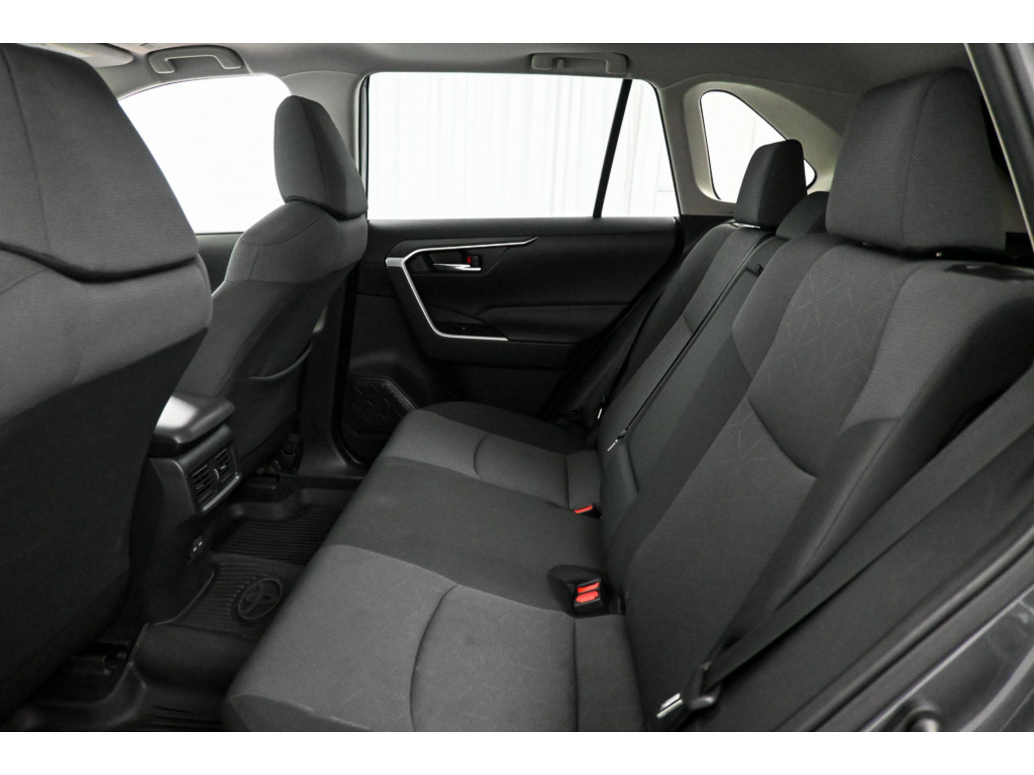 Used 2023 Toyota RAV4 XLE w/ Convenience Package AWD/4WD image 27