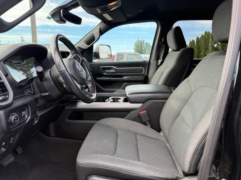 Used 2020 RAM 1500 Big Horn AWD/4WD image 6