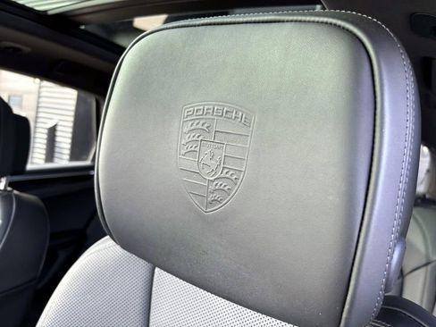 Used 2025 Porsche Macan Turbo image 22