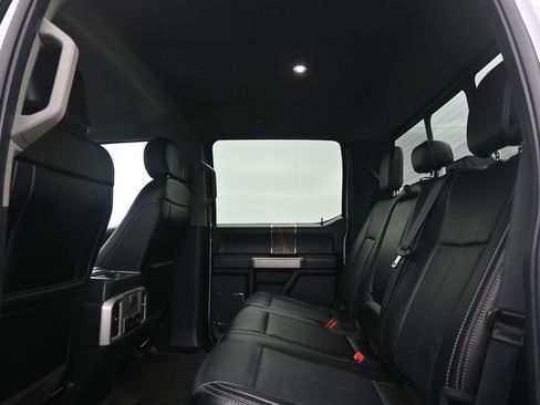 Used 2020 Ford F150 Lariat image 19