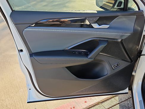 New 2026 Volkswagen Tiguan SEL R-Line image 14