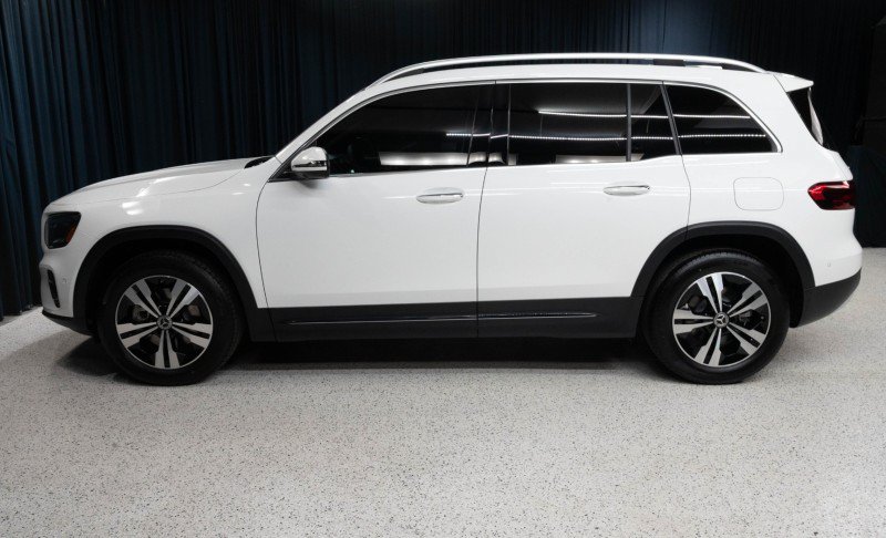 New 2026 Mercedes-Benz GLB 250 4MATIC image 8