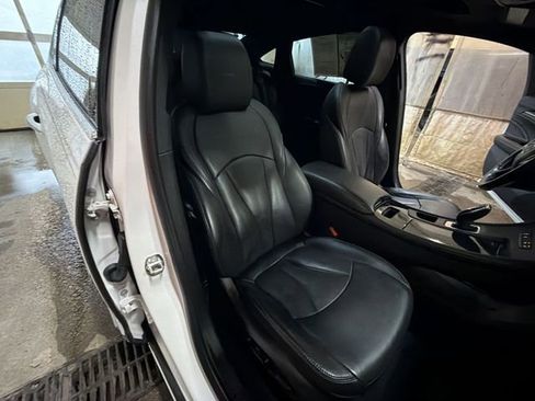 Used 2018 Buick LaCrosse Avenir w/ Driver Confidence Package #2 FWD image 26