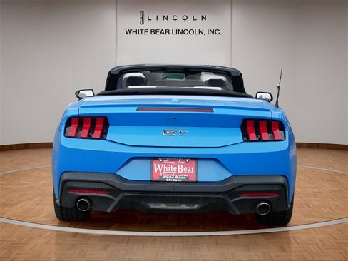 Used 2024 Ford Mustang GT Premium image 6