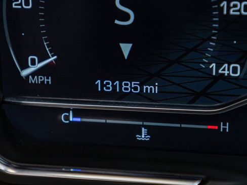 Used 2024 GMC Sierra 1500 AT4 w/ Technology Package image 22