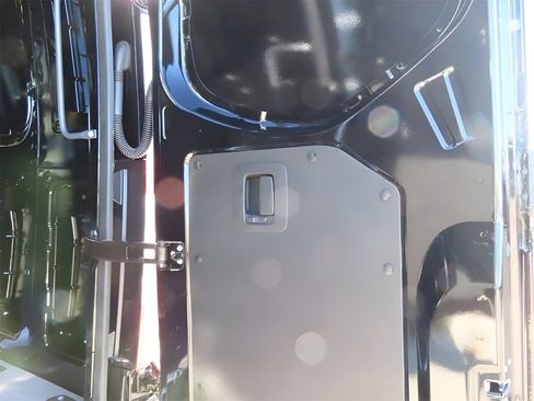 Used 2024 Mercedes-Benz Sprinter 2500 image 31