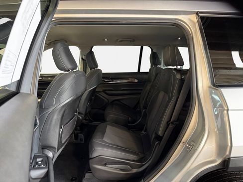 Used 2023 Jeep Grand Cherokee L Laredo w/ Trailer Tow Group (B) AWD/4WD image 24